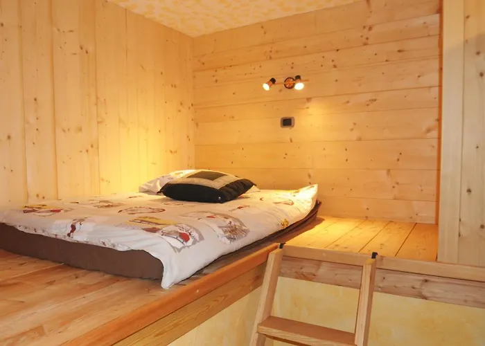 - Maison Du Soleil アパート