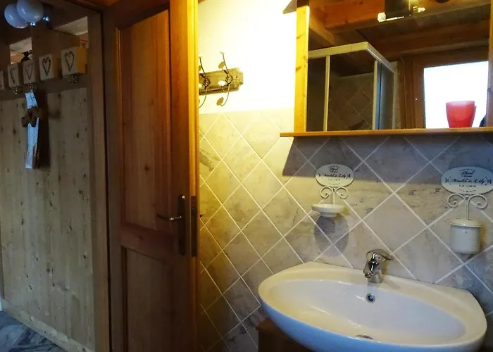 - Maison Du Soleil アパート ラ・サル