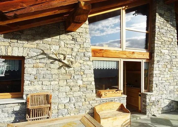 - Maison Du Soleil ラ・サル