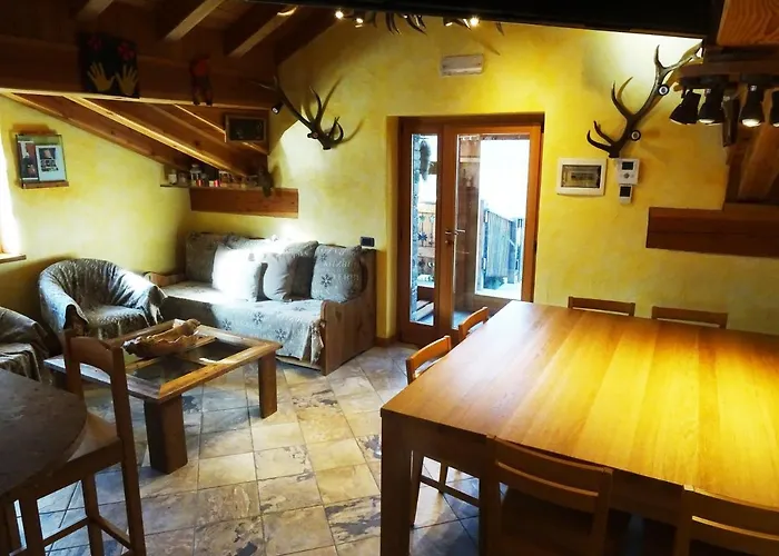 - Maison Du Soleil ラ・サル