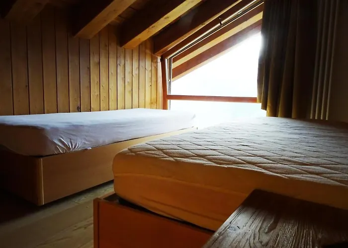 - Maison Du Soleil アパート ラ・サル